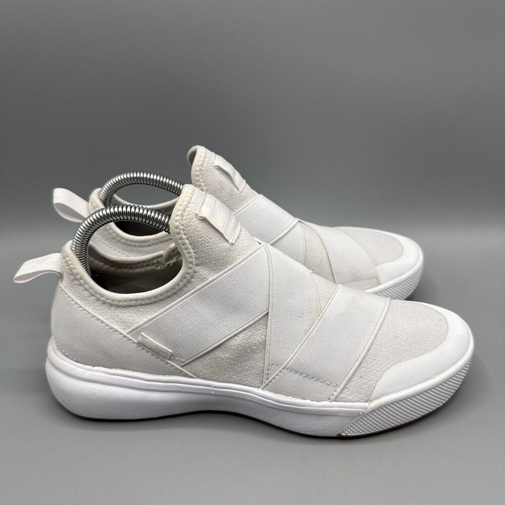 Vans UltraRange Gore Knit Slip On Shoes True White Women’s Size 9